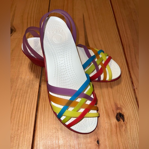 CROCS Sandals Women's 8
Huarache Pink Multicolor - Picture 1 of 7